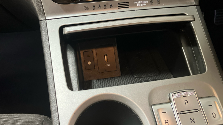 Hyundai KONA 100kW Premium 39kWh 5dr Auto Electric Hatchback